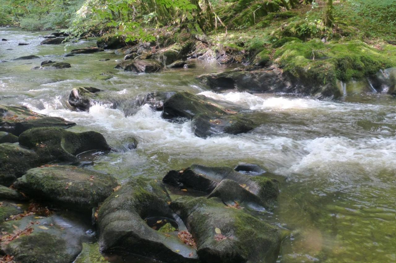 Au Fil De L'Eau Hotel Grupont Kültér fotó
